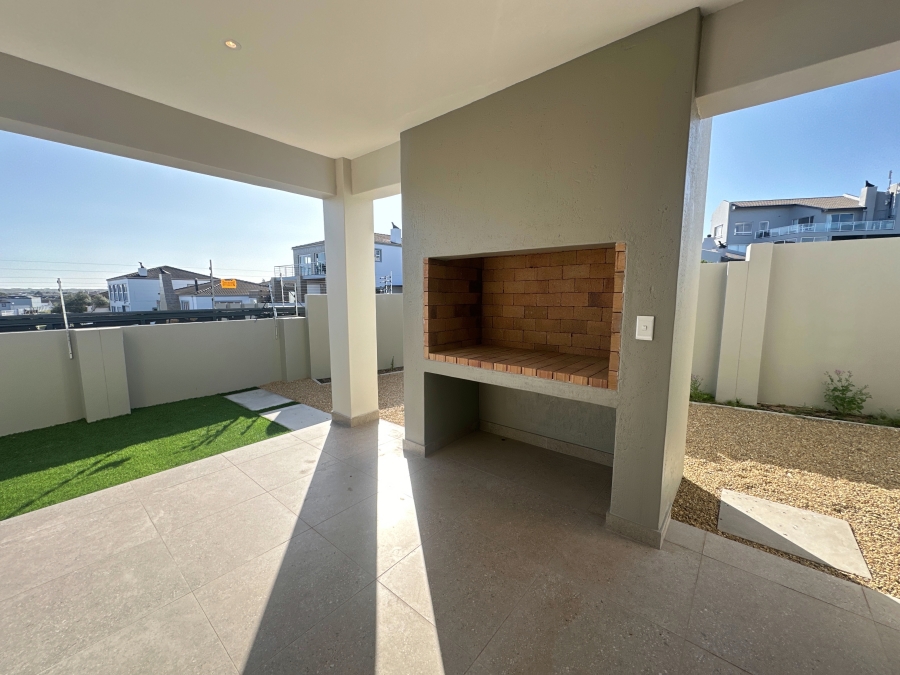 3 Bedroom Property for Sale in Country Club Western Cape